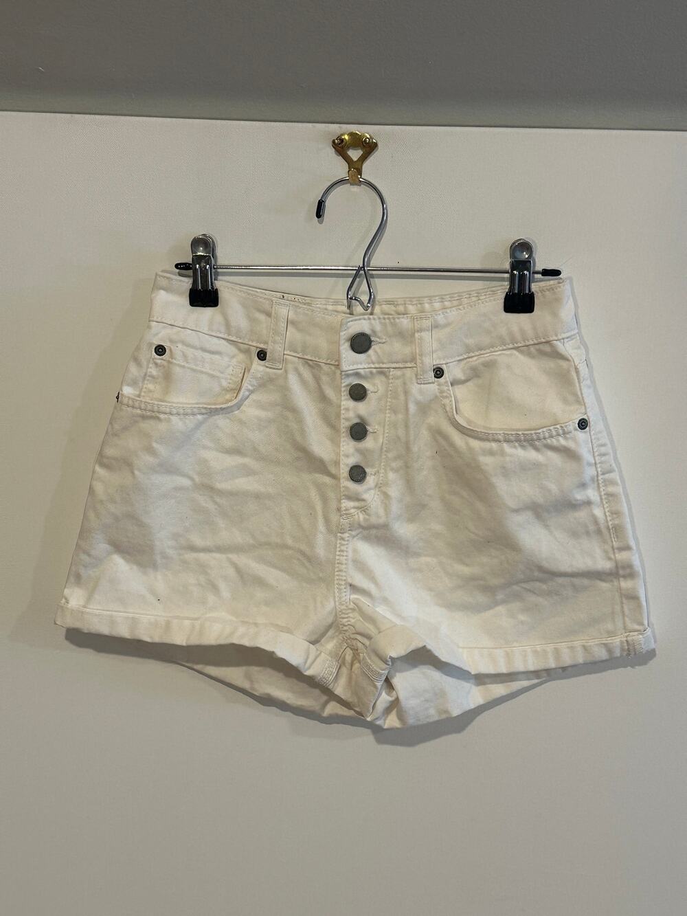 Roxy Womens High Rise Button Fly White Denim Shorts Size 26 Mom Jean Cuffed